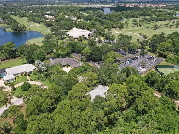 Vero Beach, FL 32967,5980 Clubhouse DR