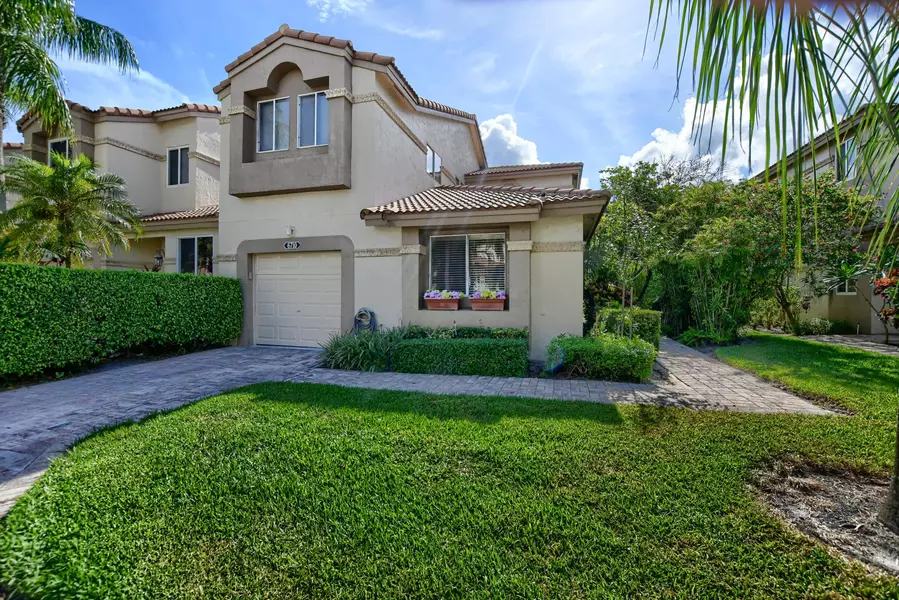 6710 Via Regina, Boca Raton, FL 33433