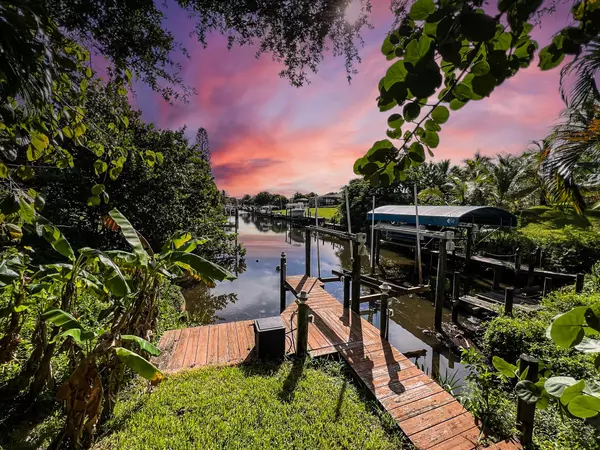 455 NE Airoso BLVD, Port Saint Lucie, FL 34953