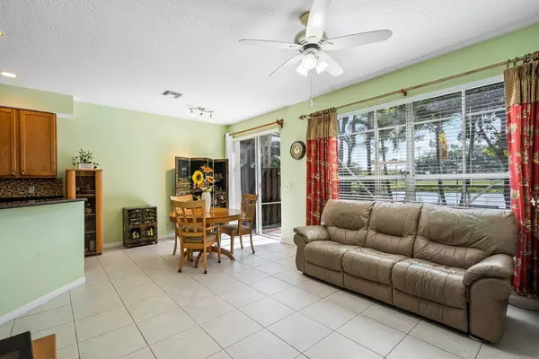 Lake Worth, FL 33463,7894 Sienna Springs DR