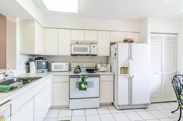 Delray Beach, FL 33484,14095 Royal Vista DR 409