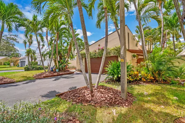 Delray Beach, FL 33445,830 NW 22nd CT