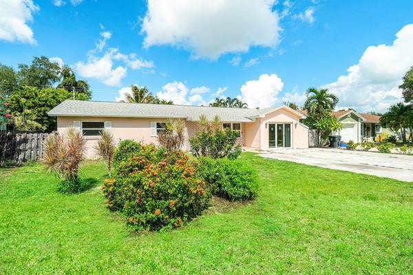 Lantana, FL 33462,6595 Massachusetts DR