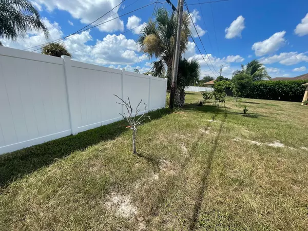 Port Saint Lucie, FL 34953,3638 SW Bonwold ST