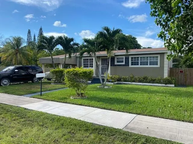 1731 NW 179th TER, Miami Gardens, FL 33056