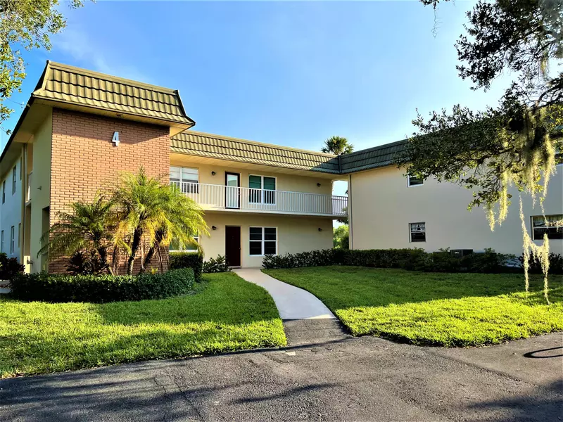 4 Vista Gardens TRL 207, Vero Beach, FL 32962