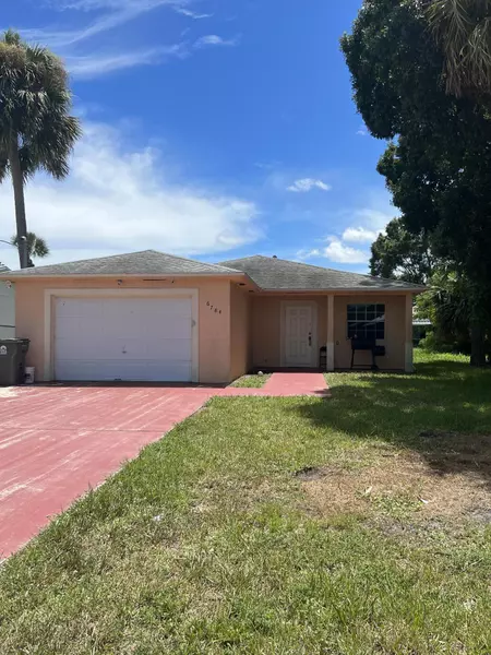 6784 3rd ST, Jupiter, FL 33458