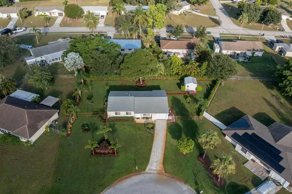 Port Saint Lucie, FL 34953,3020 SW Longleaf CT