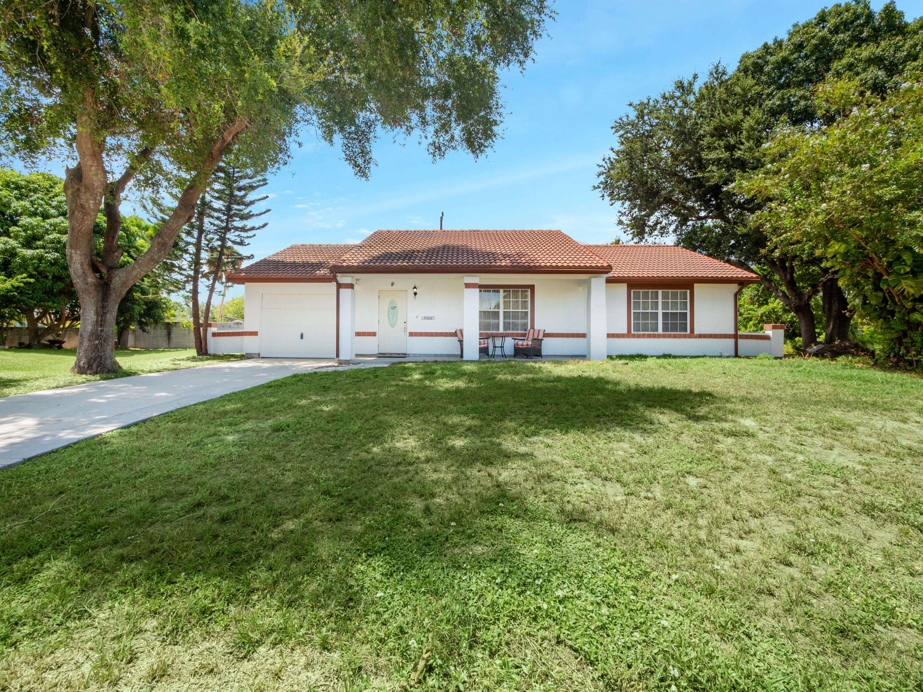 2602 SW St Marys CT, Port Saint Lucie, FL 34953