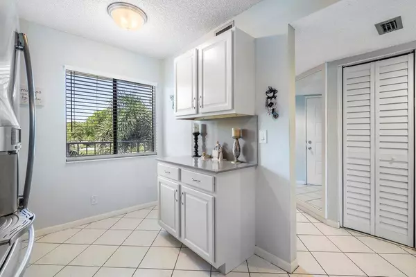 Delray Beach, FL 33446,7280 Amberly LN 303