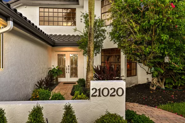 Boca Raton, FL 33428,21020 Cottonwood DR