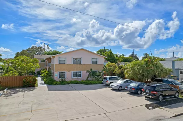 120 S J ST 1, 2, & 4, Lake Worth Beach, FL 33460