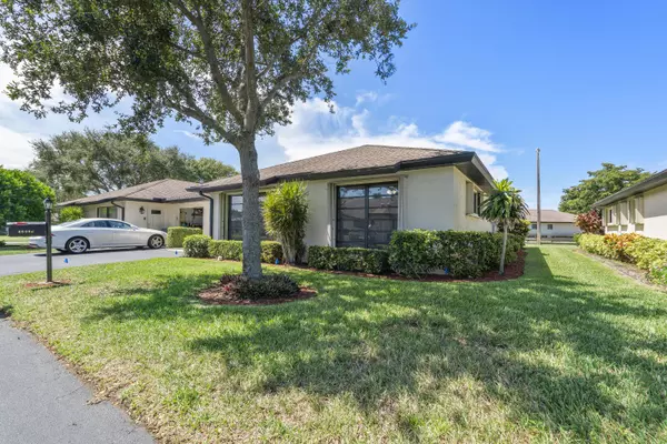 Boynton Beach, FL 33436,4820 Equestrian CIR B