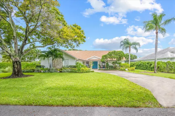 Tequesta, FL 33469,198 SE Turtle Creek DR