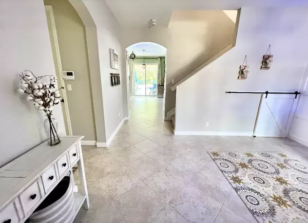 Lake Worth, FL 33467,8827 Willow Cove LN
