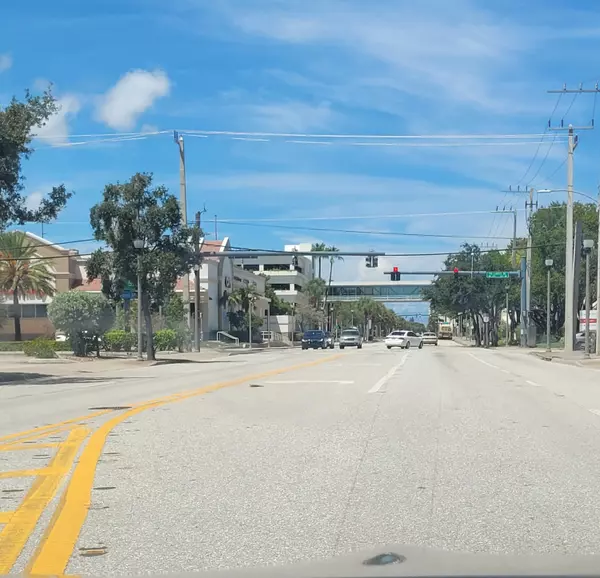 West Palm Beach, FL 33401,1007 N Dixie HWY