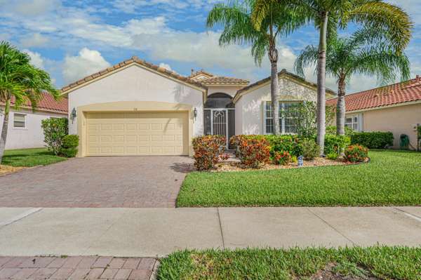 316 NW Springview LOOP, Port Saint Lucie, FL 34986