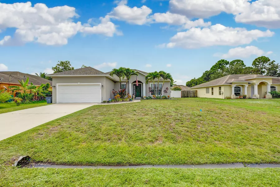 1332 SW Tadlock AVE, Port Saint Lucie, FL 34953