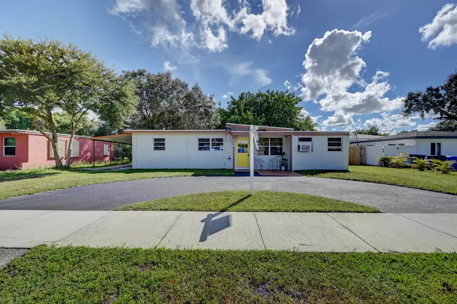 114 Ronald RD, West Park, FL 33023