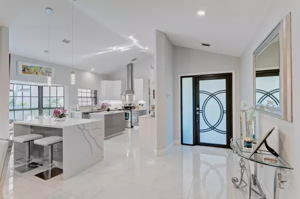 Palm Beach Gardens, FL 33418,156 Coventry PL