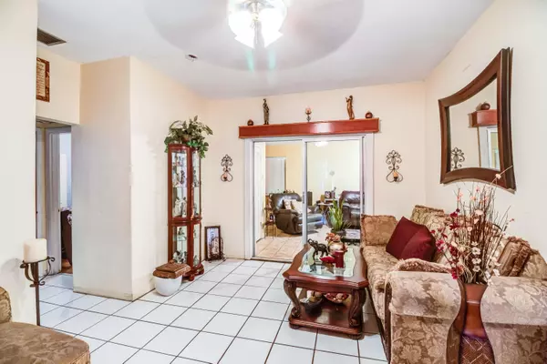 Boynton Beach, FL 33435,2321 NE 4th ST