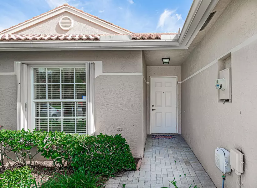 8375 Logia CIR, Boynton Beach, FL 33472