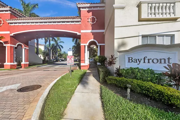 Boynton Beach, FL 33435,323 Bayfront DR