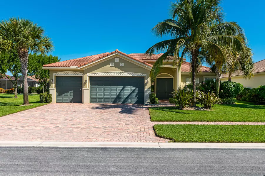 9471 Isles Cay DR, Delray Beach, FL 33446