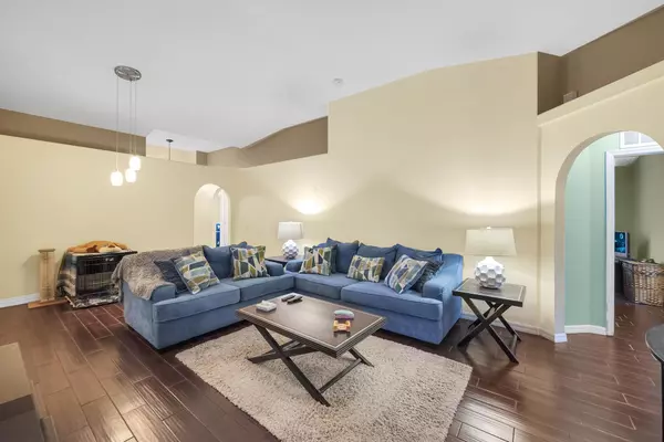 Vero Beach, FL 32962,1295 SW Lexington Sq