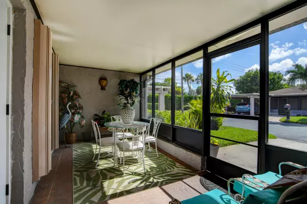 Delray Beach, FL 33446,6806 Moonlit DR