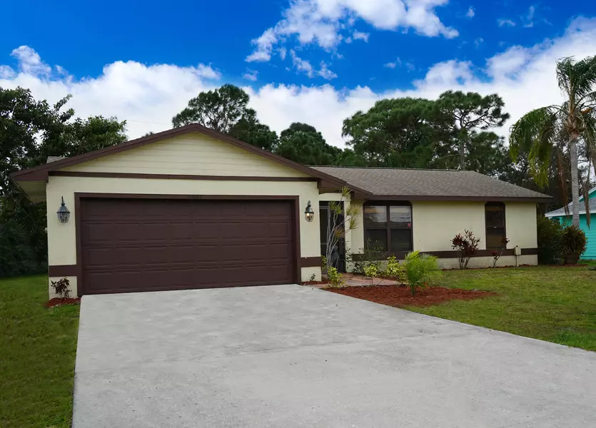 2902 SE Melaleuca BLVD, Port Saint Lucie, FL 34952