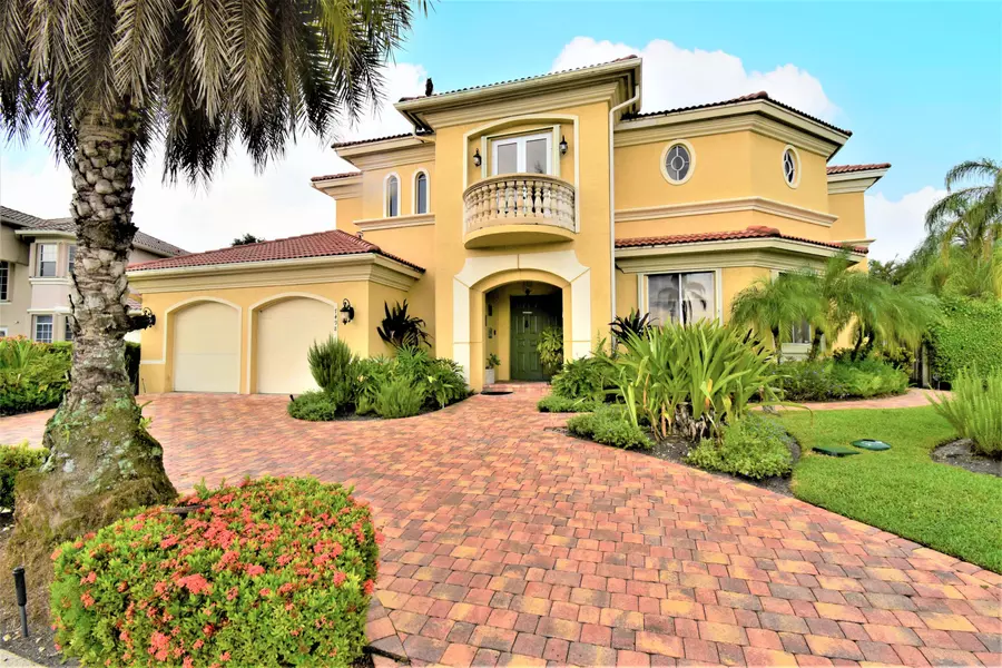 7498 Dublin DR, Boca Raton, FL 33433