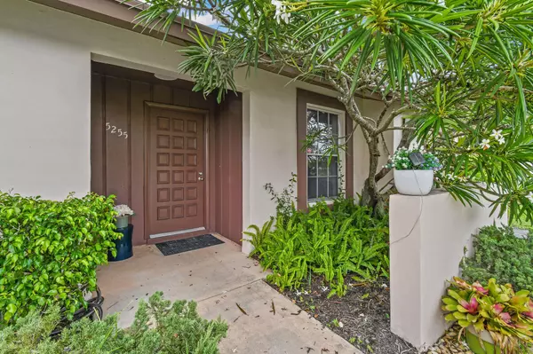 Delray Beach, FL 33484,5255 Breadfruit CIR