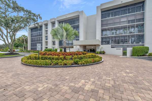 20080 Boca West DR 424, Boca Raton, FL 33434