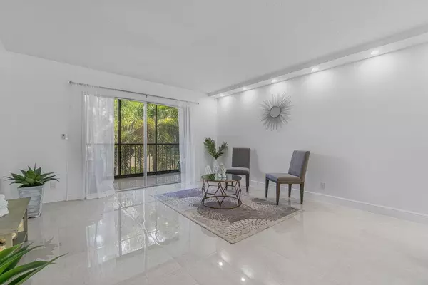 Delray Beach, FL 33446,7301 Amberly LN 209