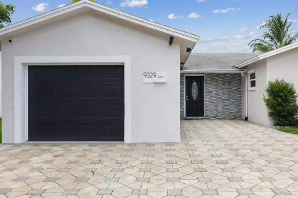 Boca Raton, FL 33428,9329 SW 2nd ST