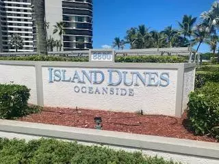 Jensen Beach, FL 34957,8800 S Ocean Drive 1002