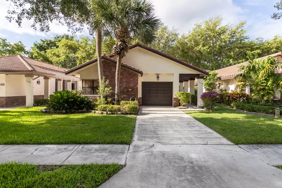 4732 Boxwood CIR, Boynton Beach, FL 33436