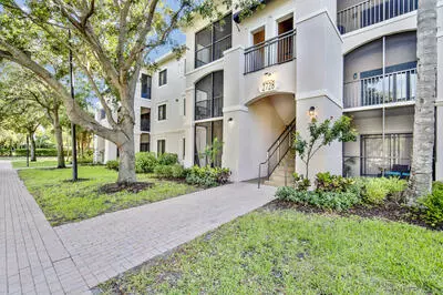 2728 Anzio CT 106, Palm Beach Gardens, FL 33410