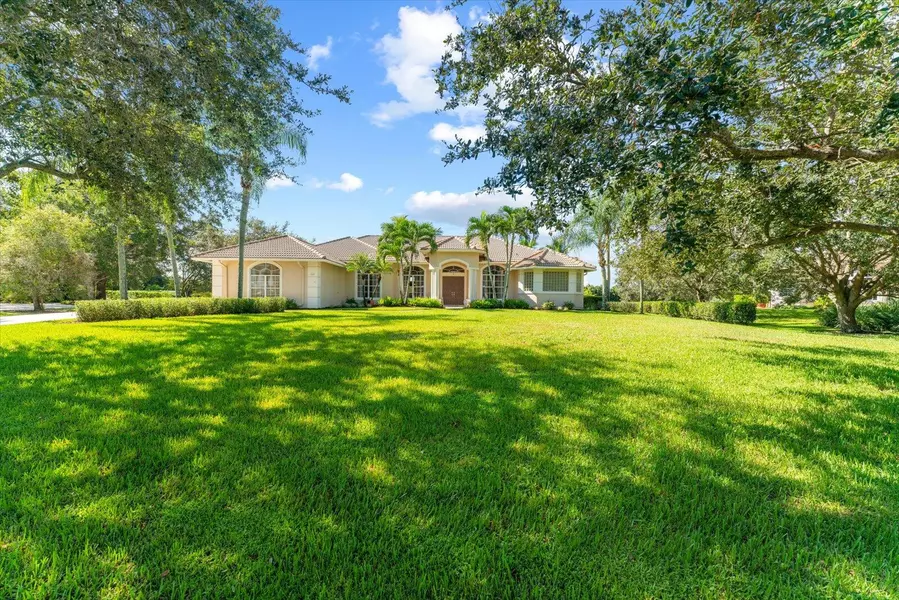 2825 Greenbriar BLVD, Wellington, FL 33414