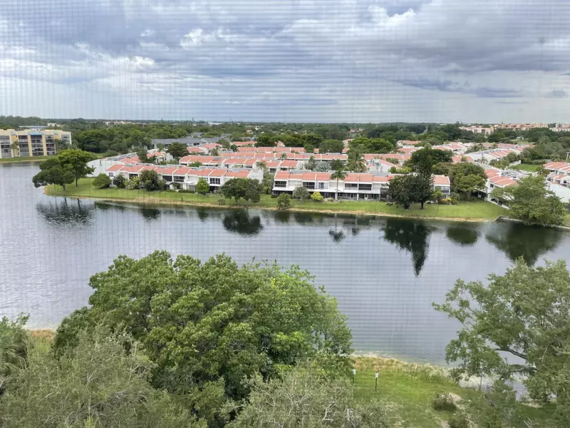 3301 Spanish Moss TER 901, Lauderhill, FL 33319