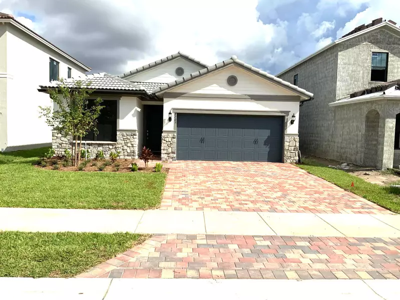 8205 Tailshot CT, Lake Worth, FL 33467