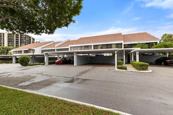 2435 Presidential WAY G,  West Palm Beach,  FL 33401