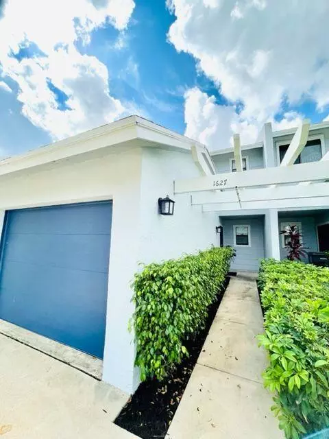 West Palm Beach, FL 33406,1627 Woodbridge Lakes CIR