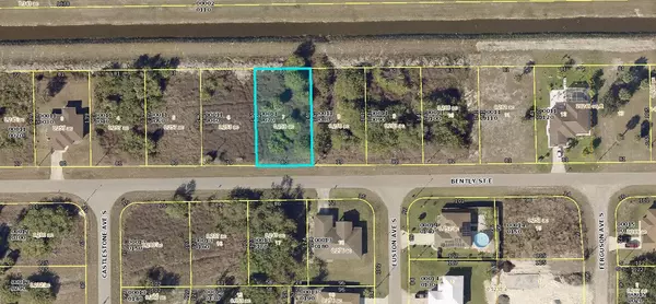 813 E Bently ST, Lehigh Acres, FL 33974