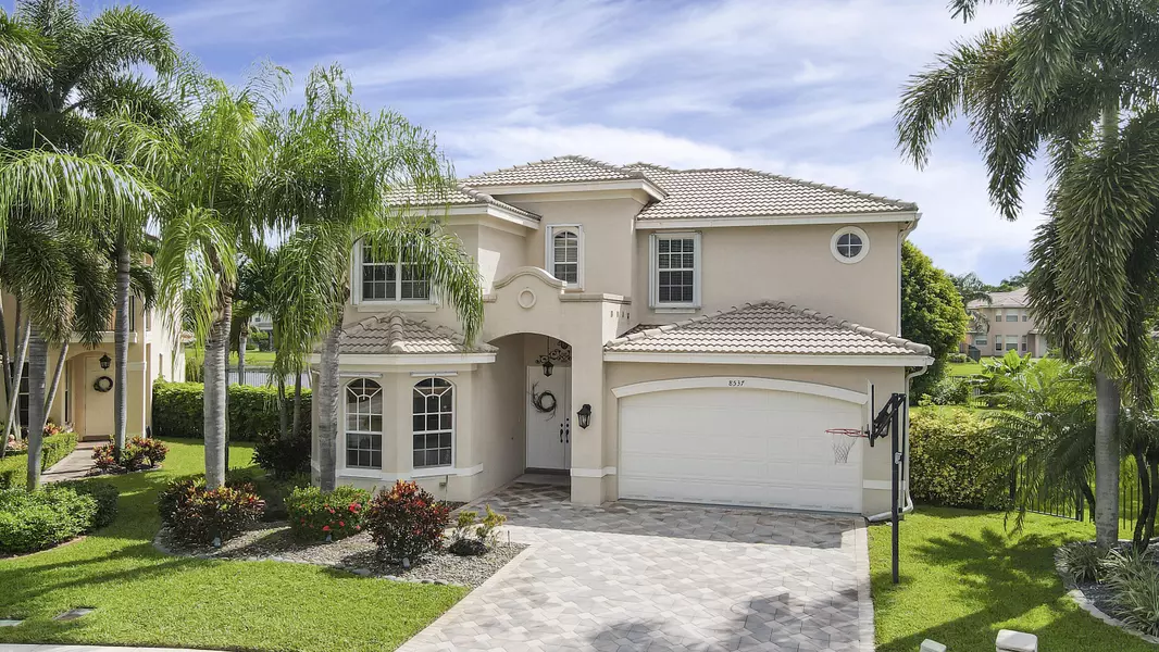 8537 Shallowbrook CV, Boynton Beach, FL 33473