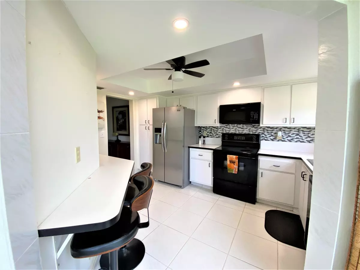 Lake Worth, FL 33467,3836 Via Poinciana 304