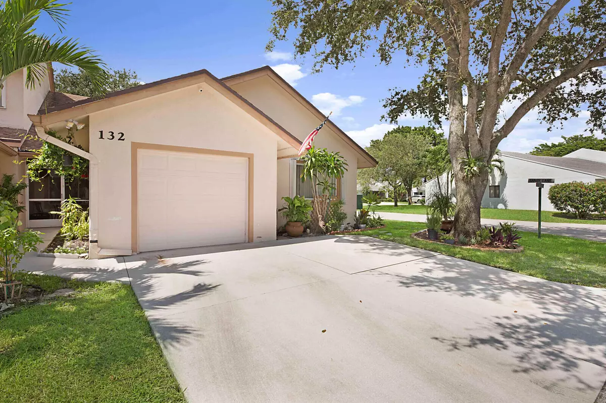 Royal Palm Beach, FL 33411,132 Paradise CRES