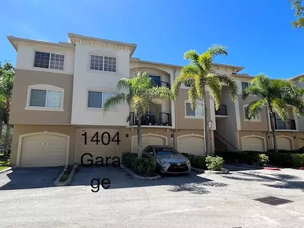 Royal Palm Beach, FL 33411,1400 S Crestwood CT 1404