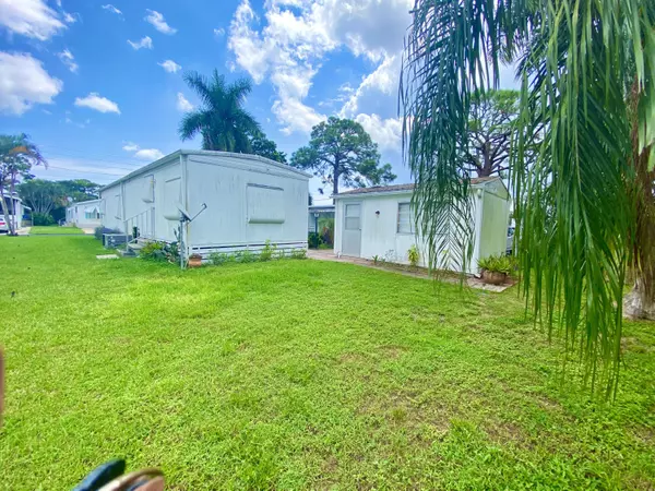 Boynton Beach, FL 33436,8813 S 40th TER